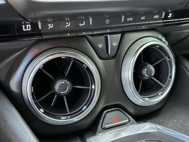 Used 2016 Chevrolet Camaro SS image 18