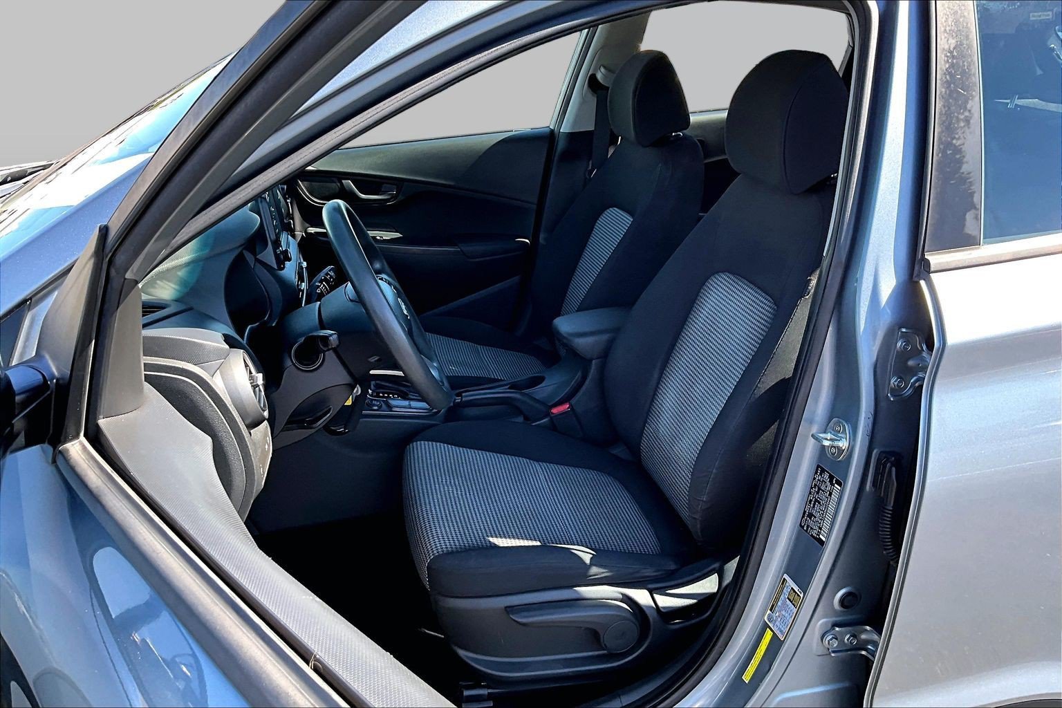 Used 2019 Hyundai Kona SE FWD image 23