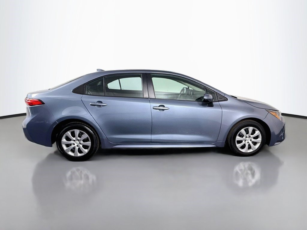 Used 2024 Toyota Corolla LE FWD image 11