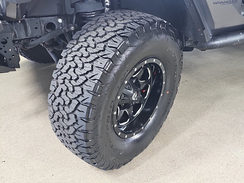 Used 2020 Jeep Wrangler Unlimited Rubicon AWD/4WD image 37