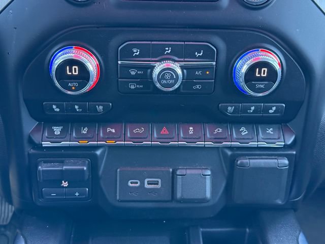 Used 2021 GMC Sierra 3500 Denali w/ Denali Ultimate Package AWD/4WD image 11