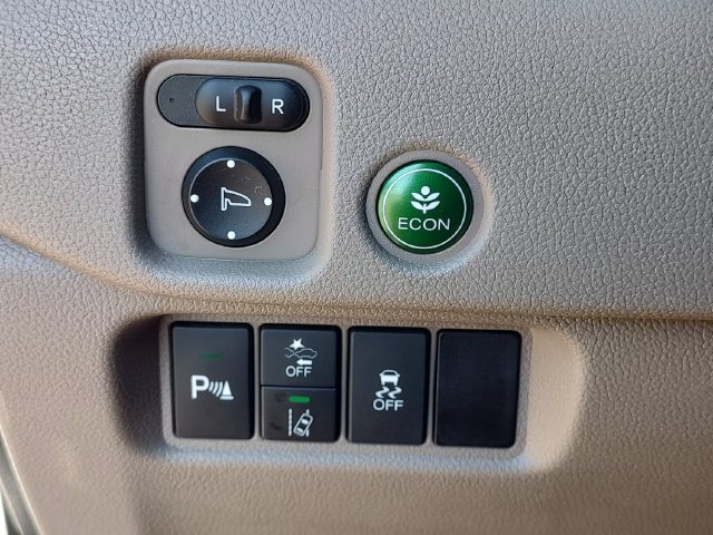 Used 2020 Honda Pilot Touring image 24