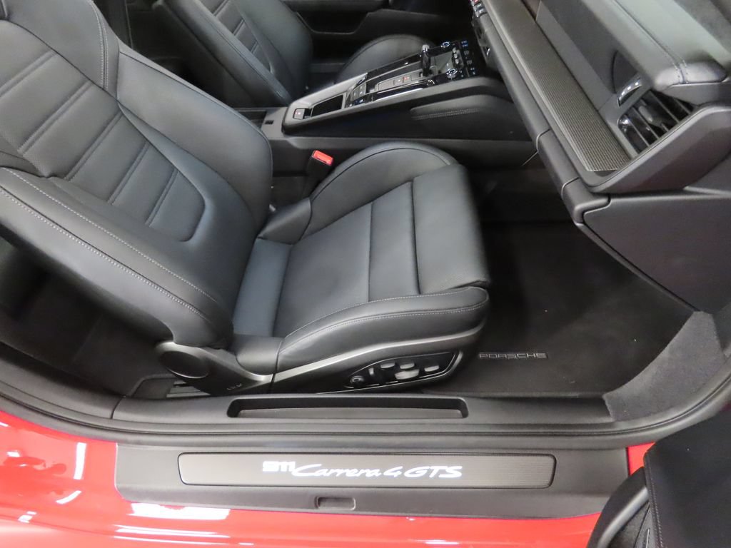 Certified 2026 Porsche 911 Carrera GTS RWD image 44