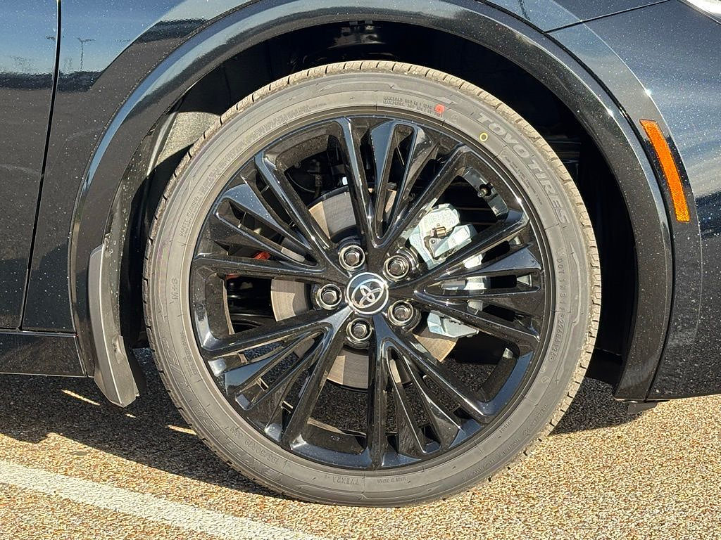 New 2026 Toyota Prius Plug-In Hybrid FWD image 7