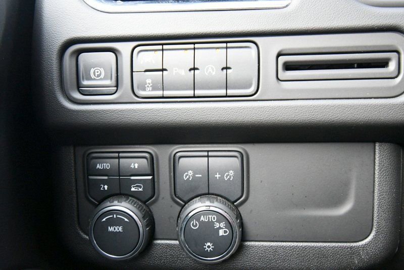 Used 2024 Chevrolet Suburban LT AWD/4WD image 44