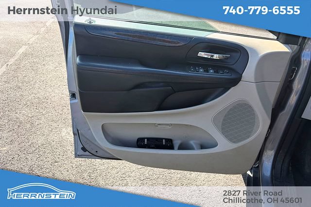 Used 2014 Dodge Grand Caravan American Value Package FWD image 10