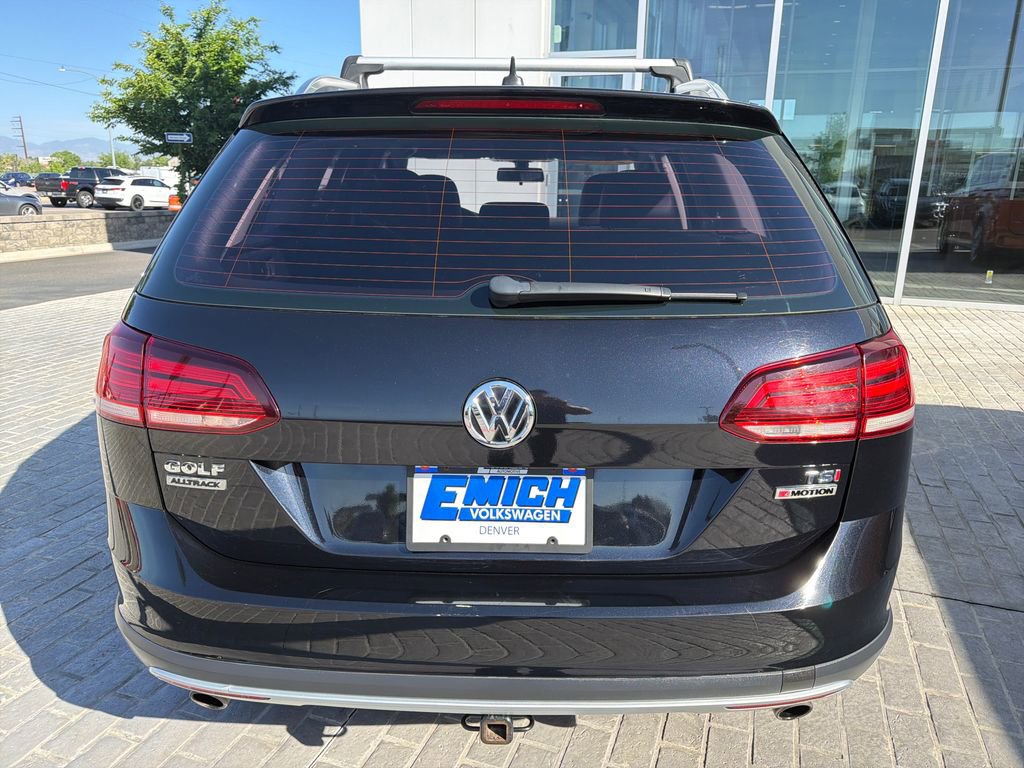 Used 2018 Volkswagen Golf Alltrack S AWD/4WD image 4
