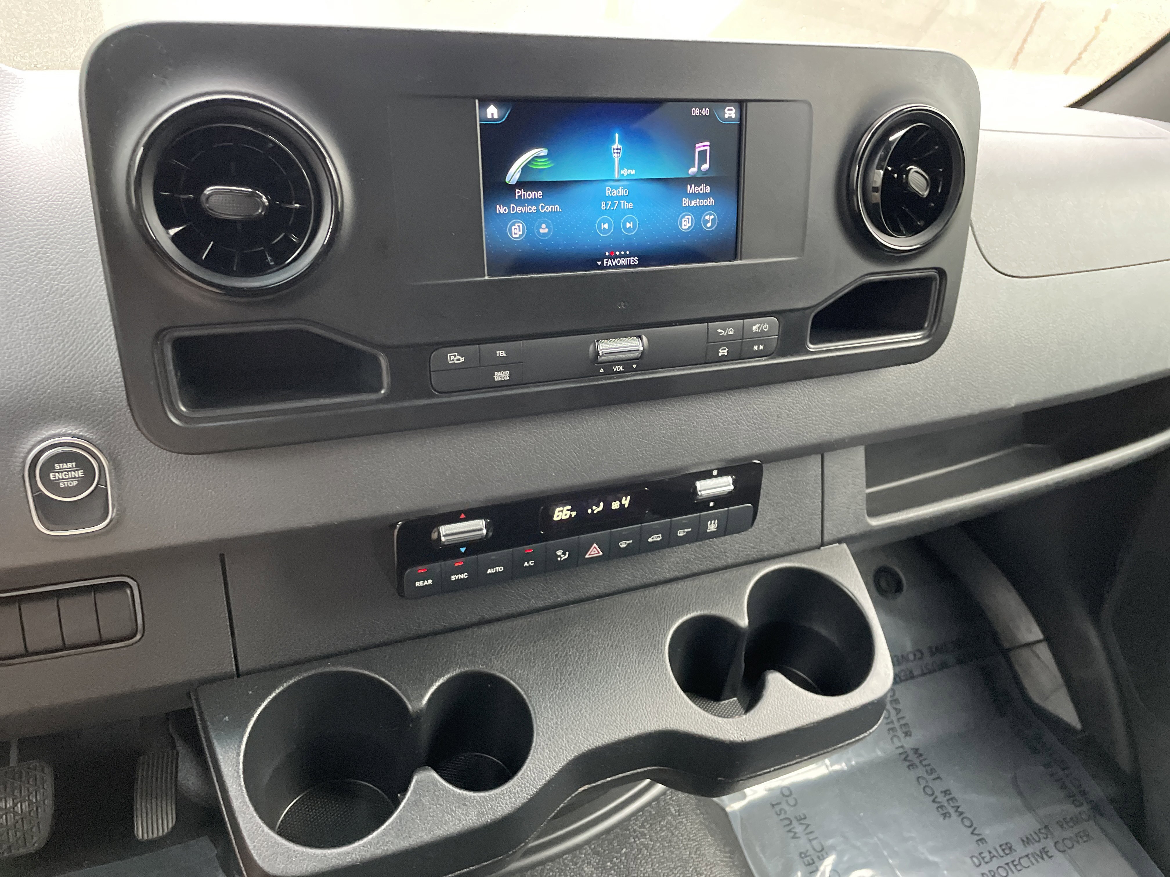 Used 2024 Mercedes-Benz Sprinter 2500 image 35