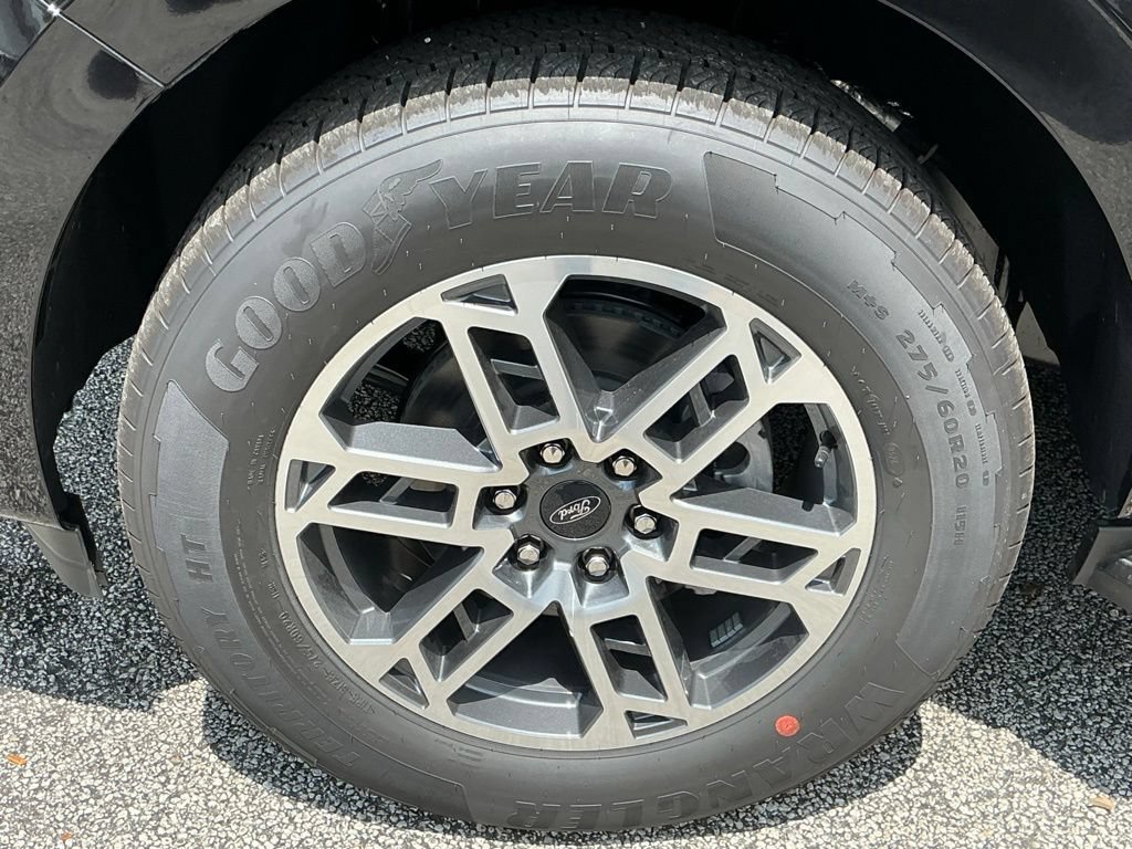 New 2026 Ford Expedition Active RWD image 30