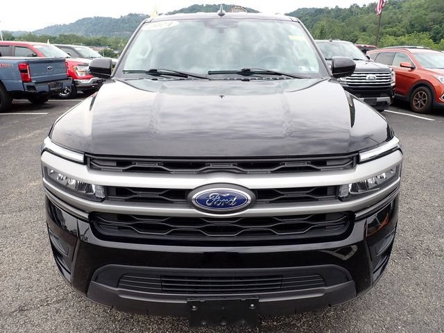 Used 2024 Ford Expedition XLT AWD/4WD image 12