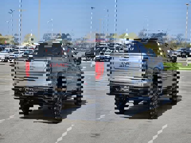 Used 2023 GMC Sierra 1500 AT4X image 7
