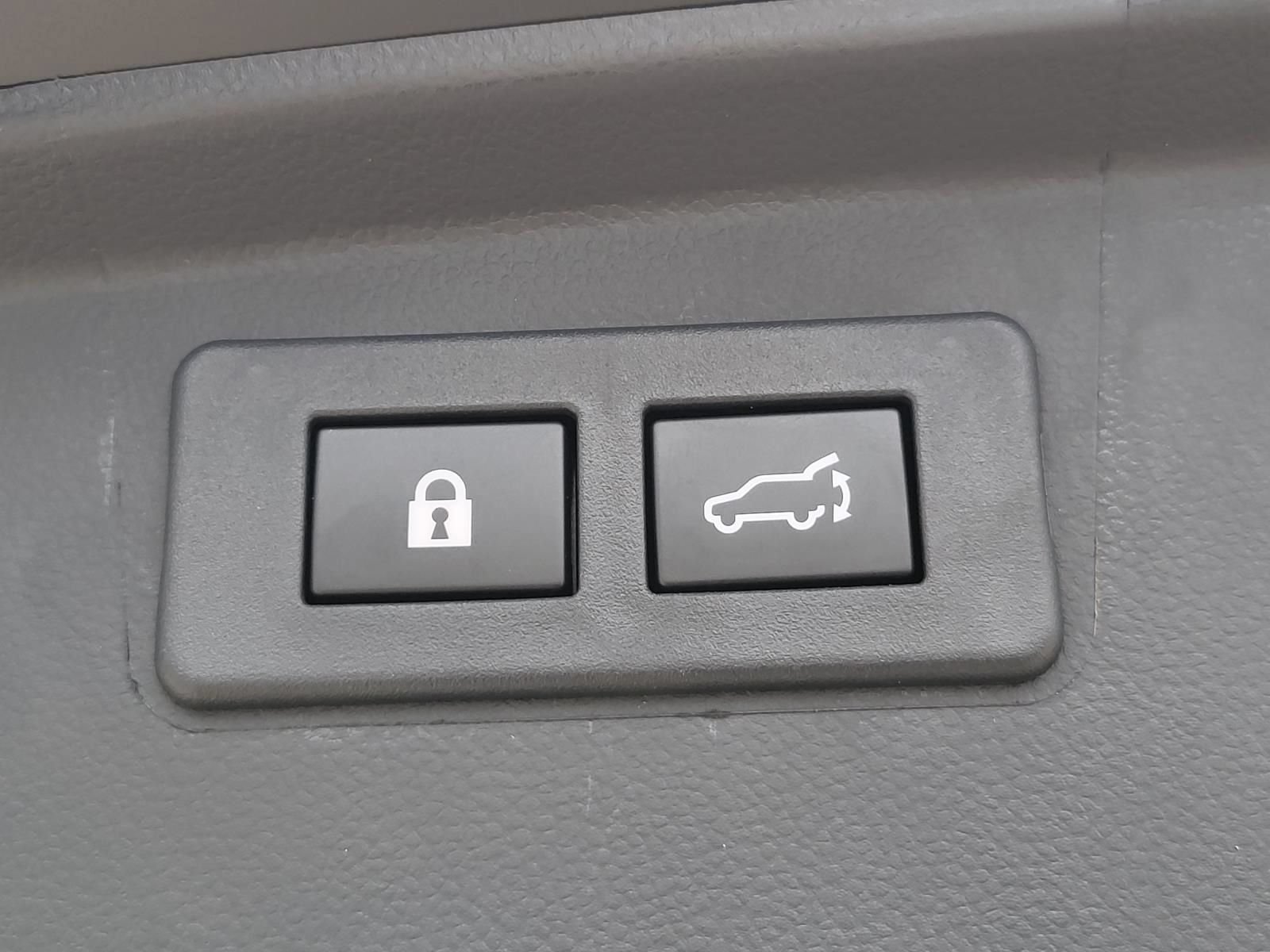 Used 2025 Subaru Outback Limited XT AWD/4WD image 12