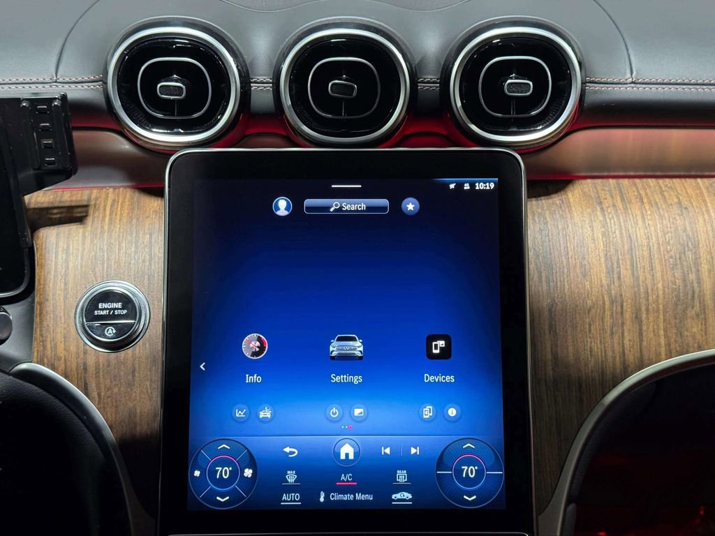 Used 2024 Mercedes-Benz GLC 300 4MATIC image 6