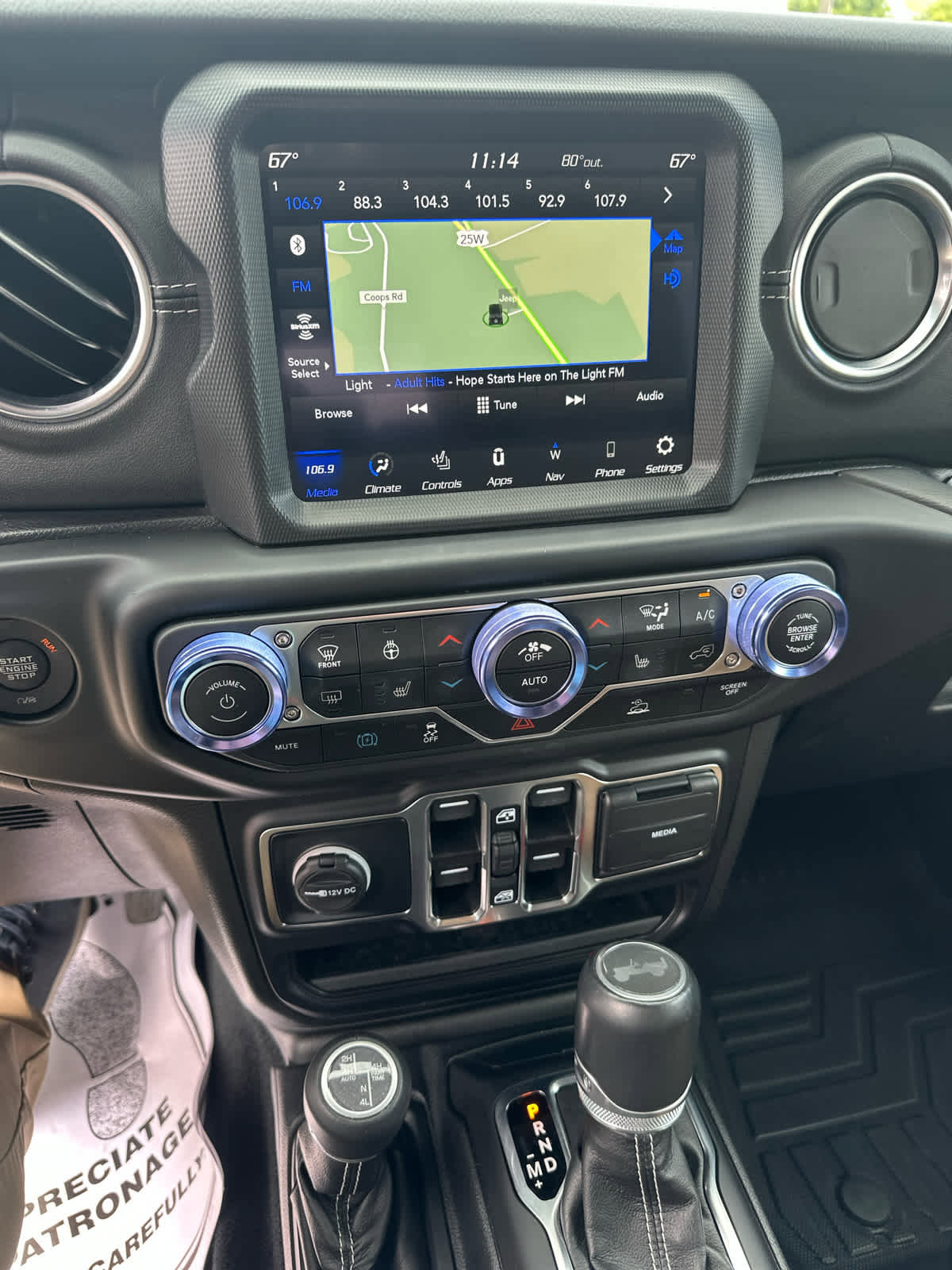 Used 2022 Jeep Wrangler Unlimited Sahara w/ Cold Weather Group image 14