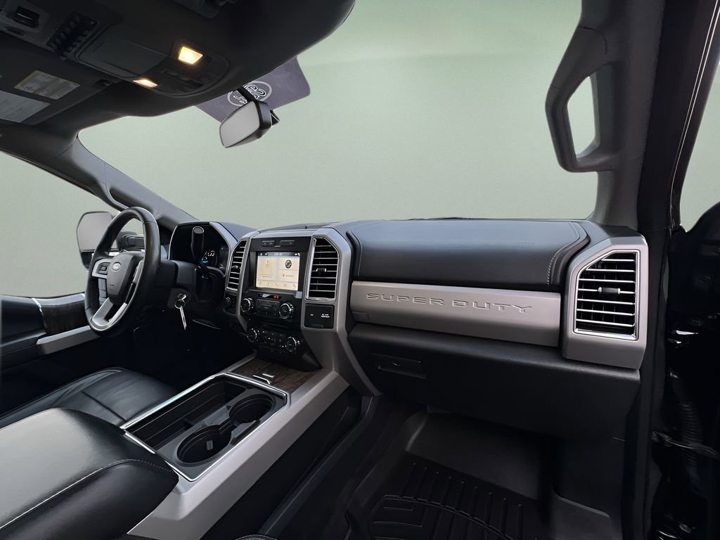 Used 2017 Ford F350 Lariat w/ Chrome Package image 27