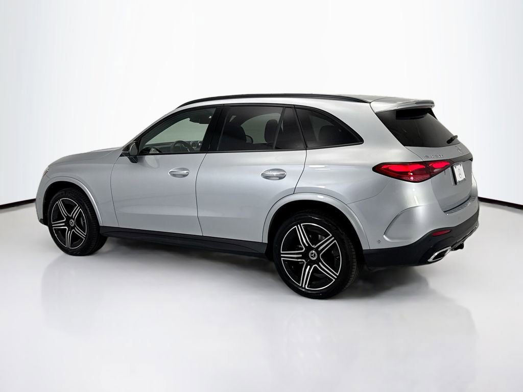 Used 2026 Mercedes-Benz GLC 300 image 7