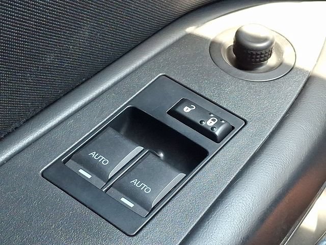 Used 2014 Dodge Challenger SXT RWD image 24