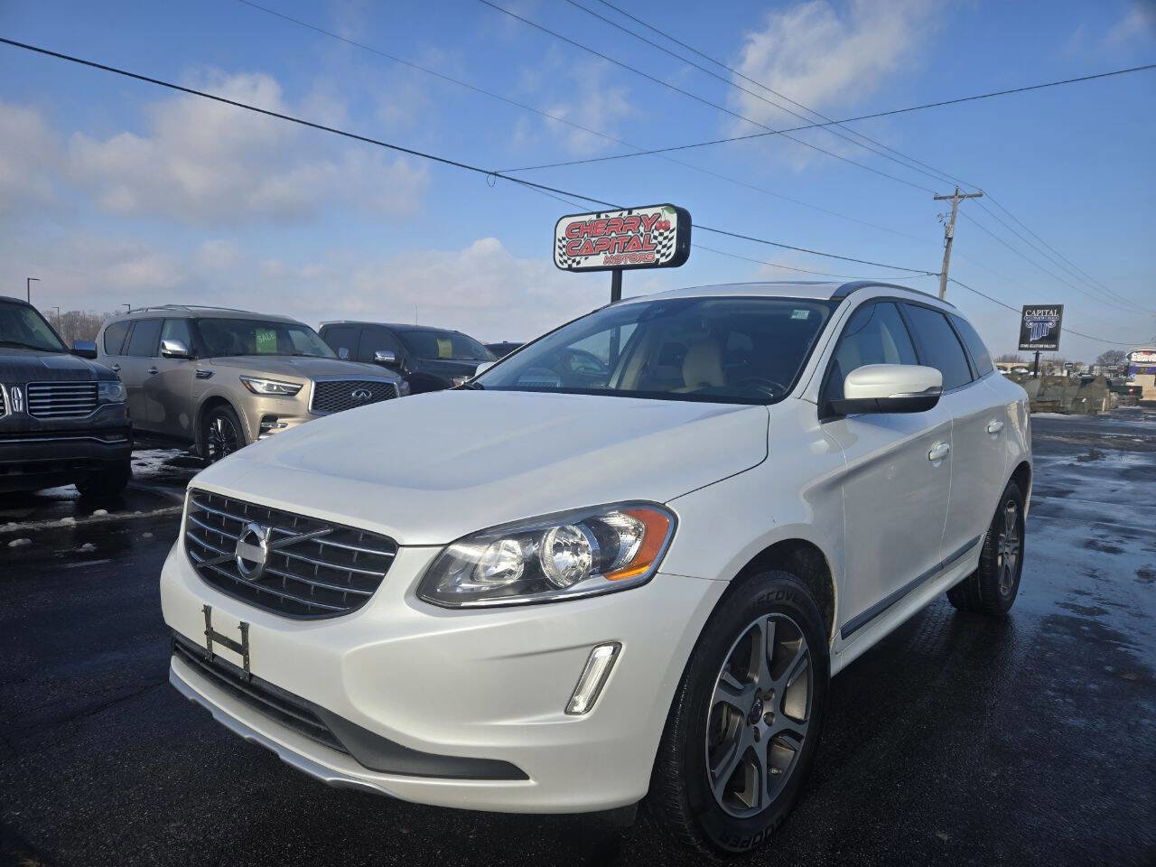 Used 2015 Volvo XC60 T6 image 4