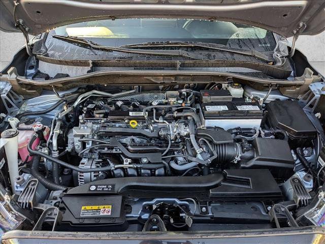 Used 2025 Toyota Corolla Cross LE image 21