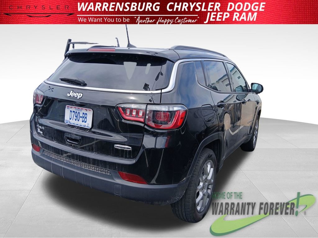 Used 2022 Jeep Compass Latitude image 2