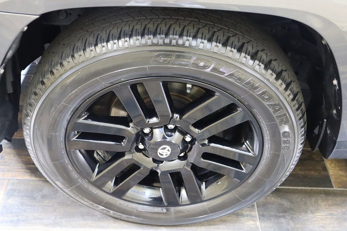 Used 2019 Toyota 4Runner Limited AWD/4WD image 26