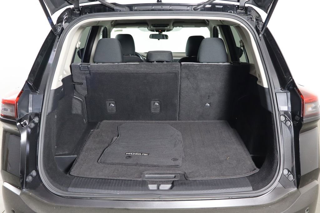 Used 2021 Nissan Rogue SV FWD image 17
