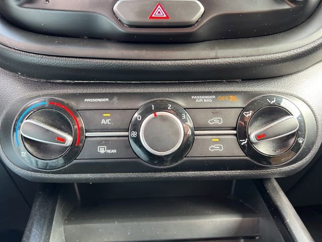 Used 2020 Kia Soul LX image 19