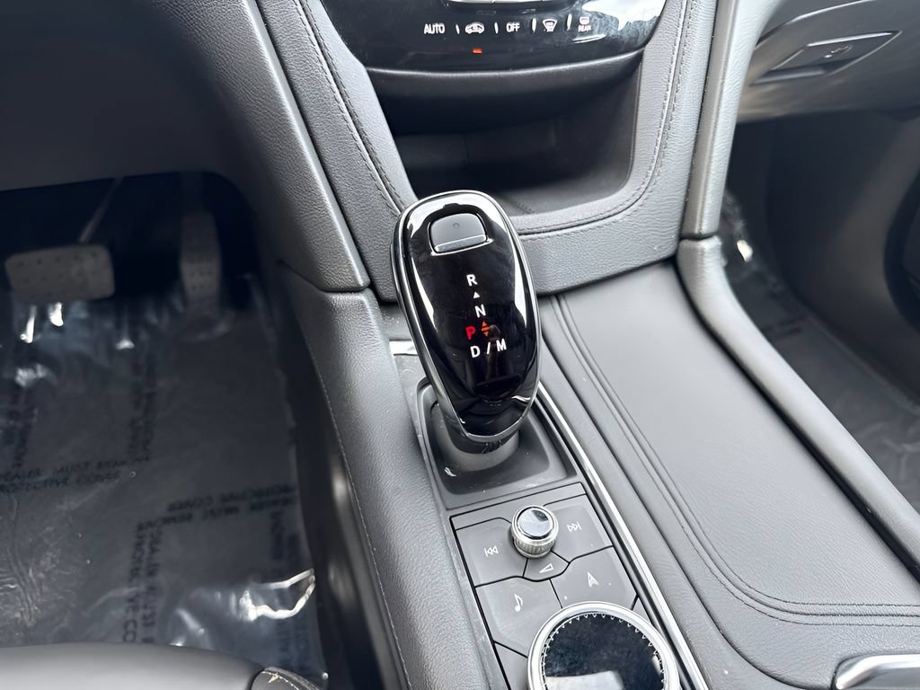 Used 2025 Cadillac XT5 Premium Luxury FWD image 18
