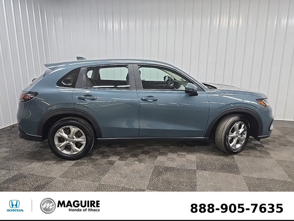 Used 2023 Honda HR-V LX image 2