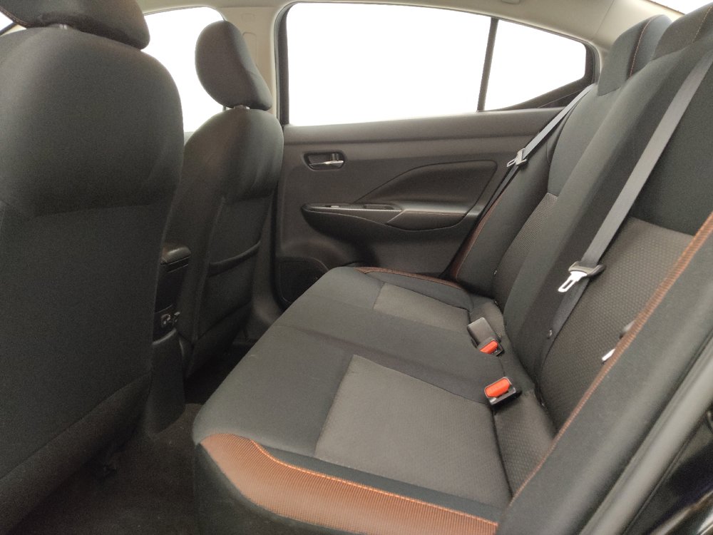 Used 2020 Nissan Versa SR FWD image 18