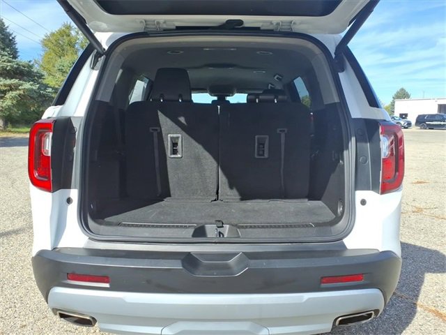 Used 2023 GMC Acadia SLT image 8