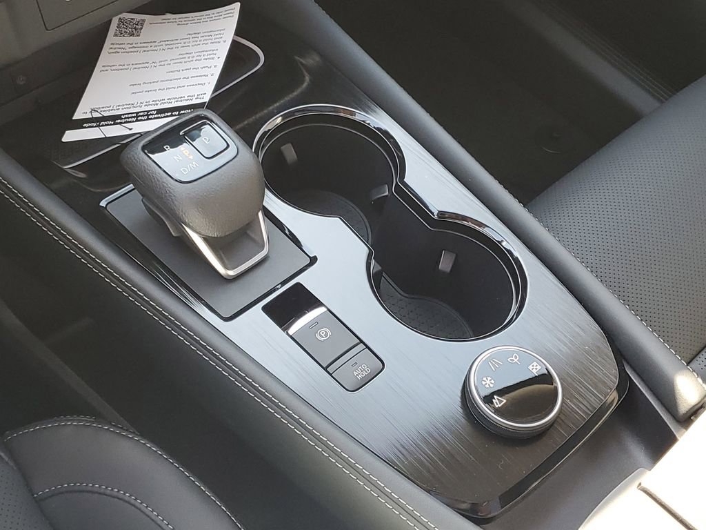 New 2026 Nissan Rogue Platinum image 24