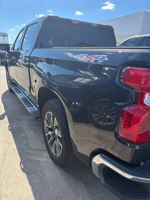 Used 2023 Chevrolet Silverado 1500 LT w/ Protection Package image 9