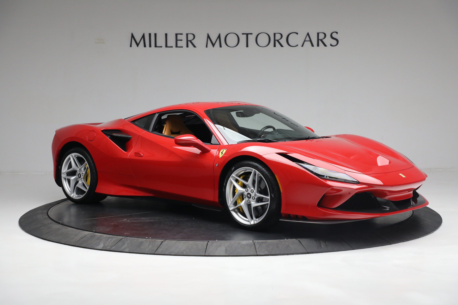 Certified 2020 Ferrari F8 Tributo RWD image 10