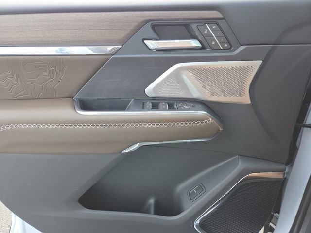 New 2026 GMC Acadia Denali Ultimate w/ LPO, Floor Liner Package image 35