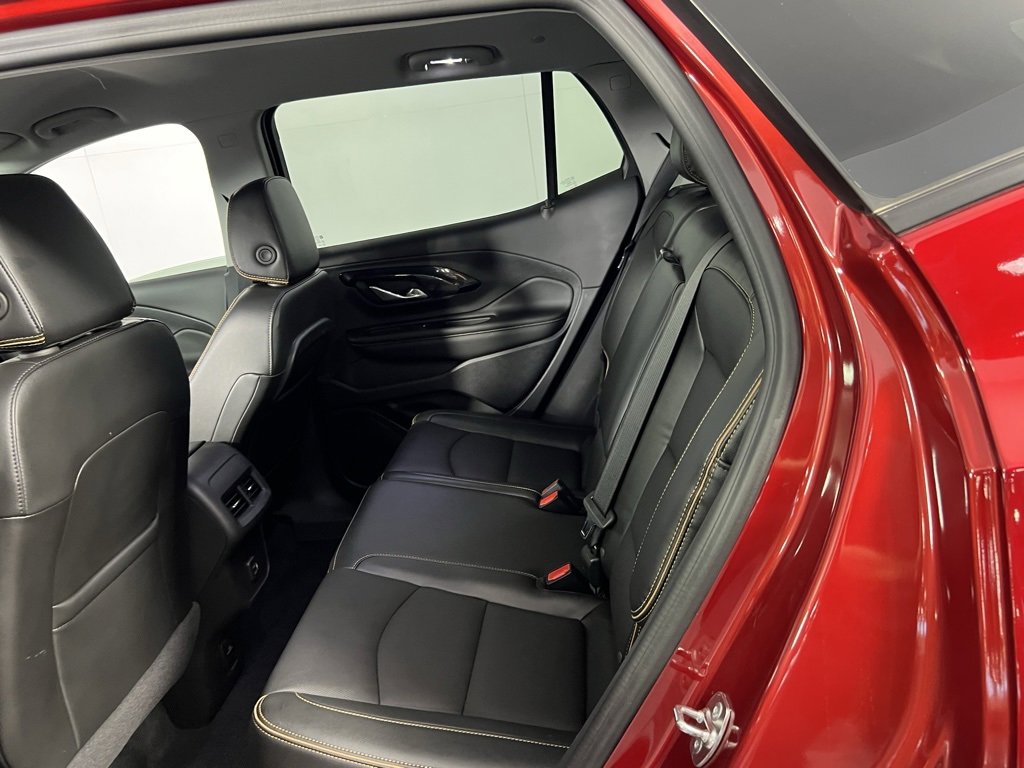 Used 2024 GMC Terrain AT4 w/ Infotainment Package II image 31