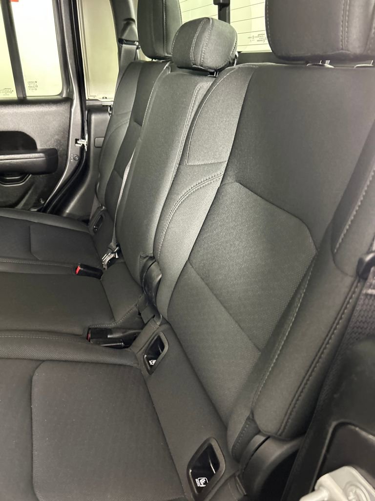 Used 2022 Jeep Gladiator Sport image 24