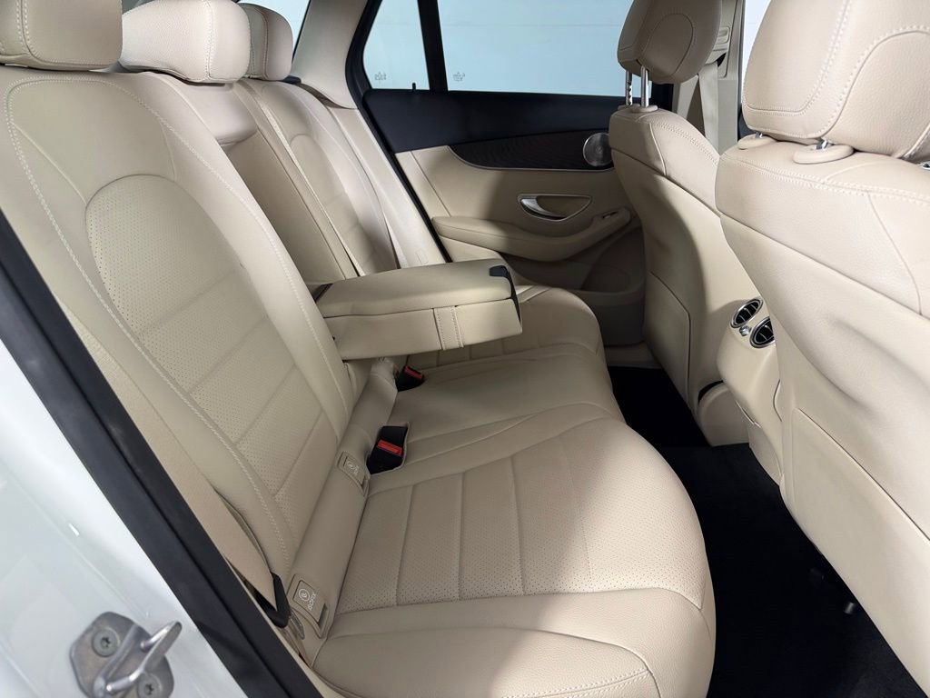 Used 2019 Mercedes-Benz GLC 300 4MATIC image 28