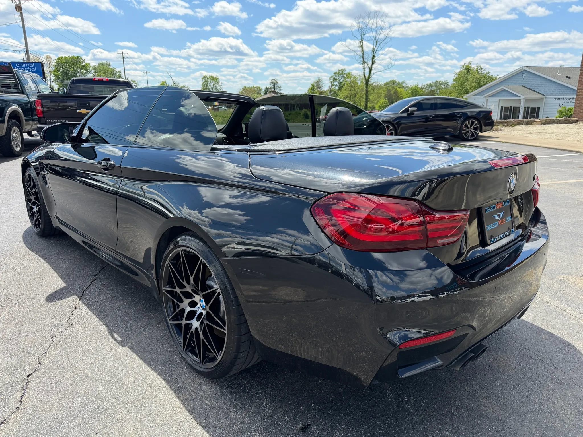Used 2020 BMW M4 Convertible w/ Competition Package RWD image 6