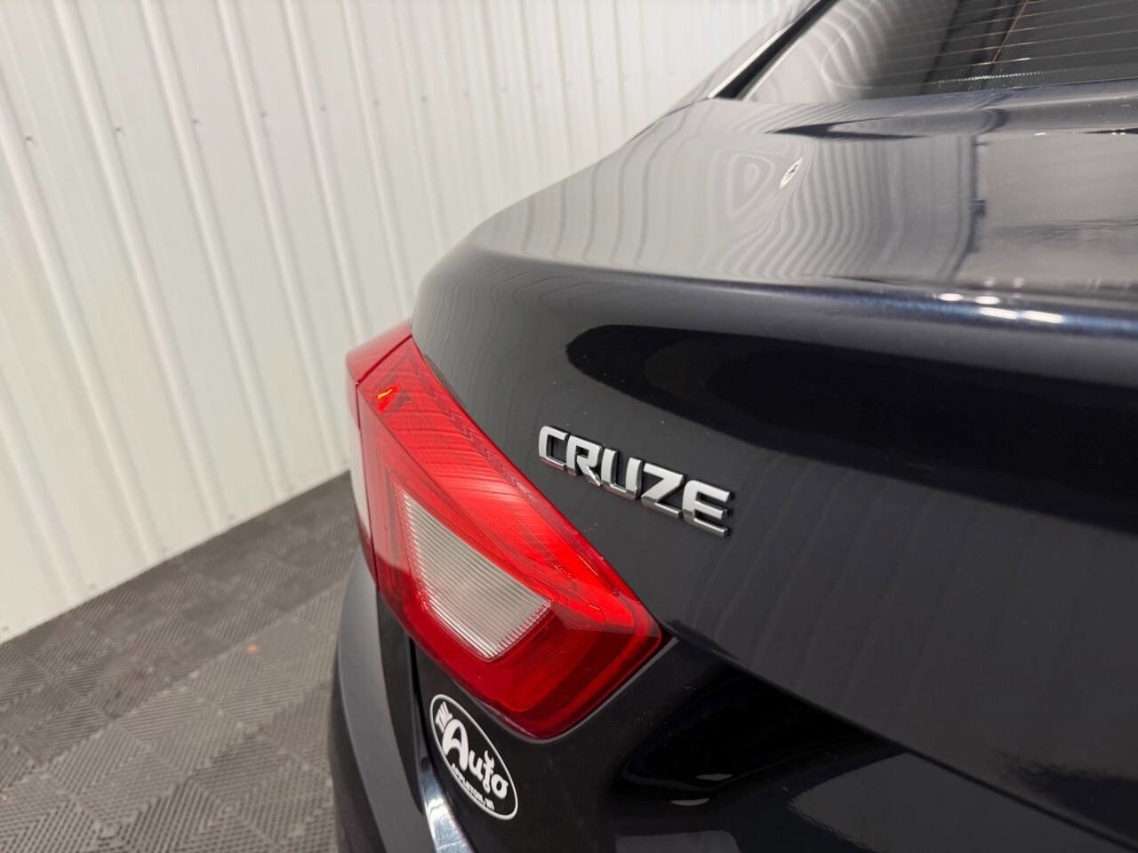 Used 2016 Chevrolet Cruze LT FWD image 7