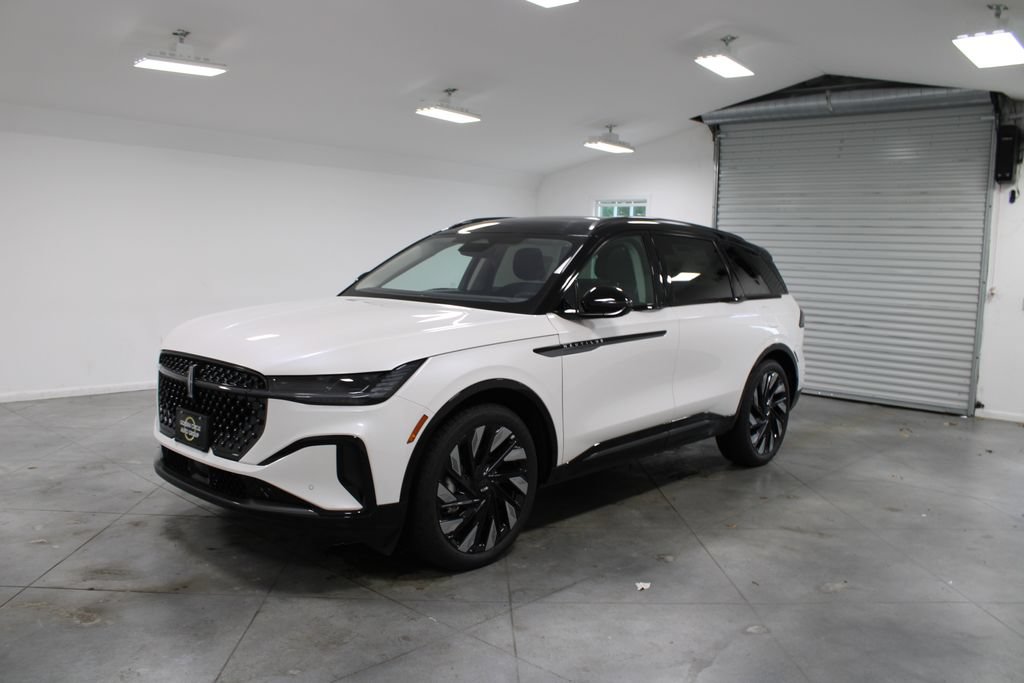 New 2026 Lincoln Nautilus Reserve AWD/4WD image 3