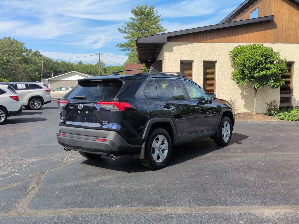 Used 2020 Toyota RAV4 XLE w/ Convenience Package AWD/4WD image 5