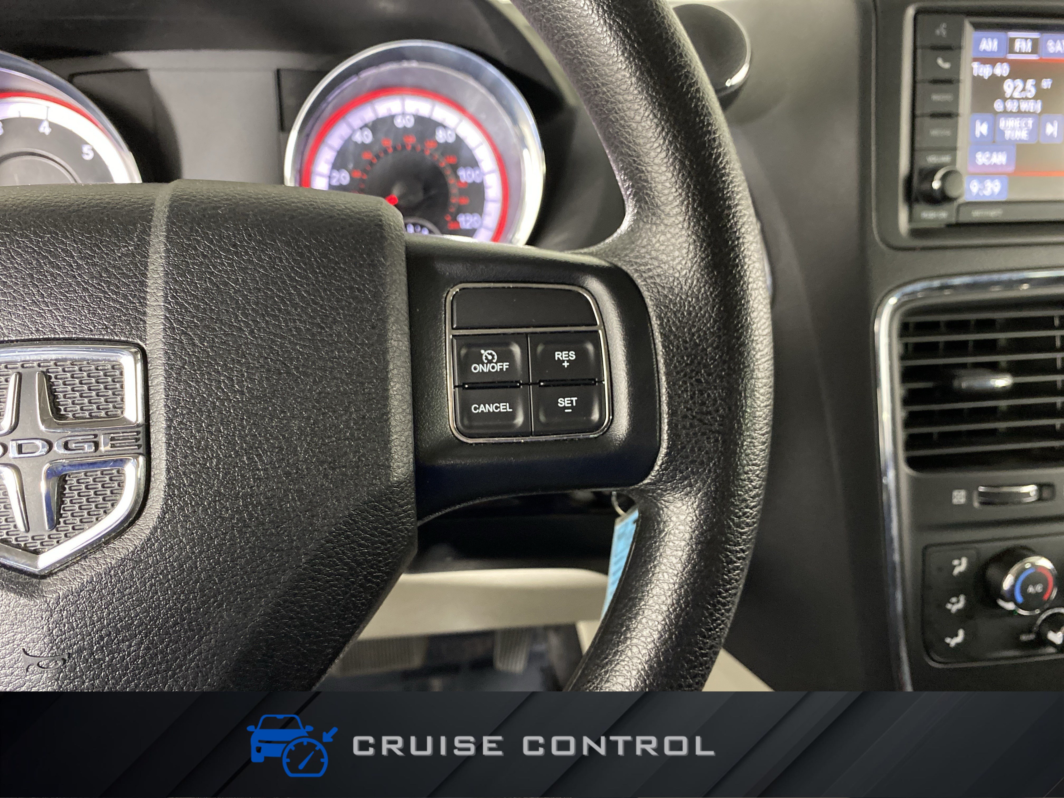 Used 2019 Dodge Grand Caravan SE w/ UConnect Hands-Free Group FWD image 22