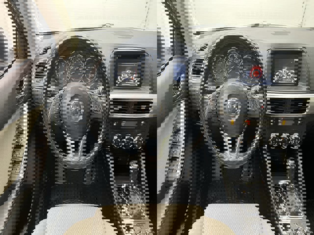 Used 2016 MAZDA CX-5 Touring image 11