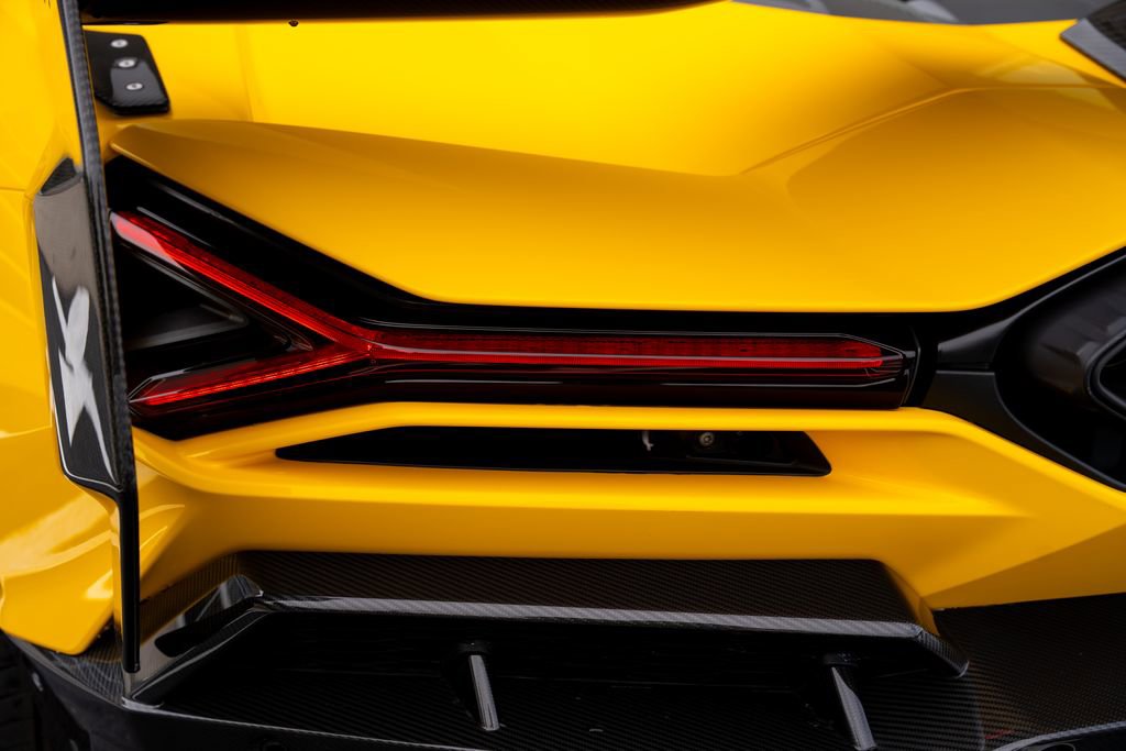 Used 2024 Lamborghini Revuelto AWD/4WD image 30