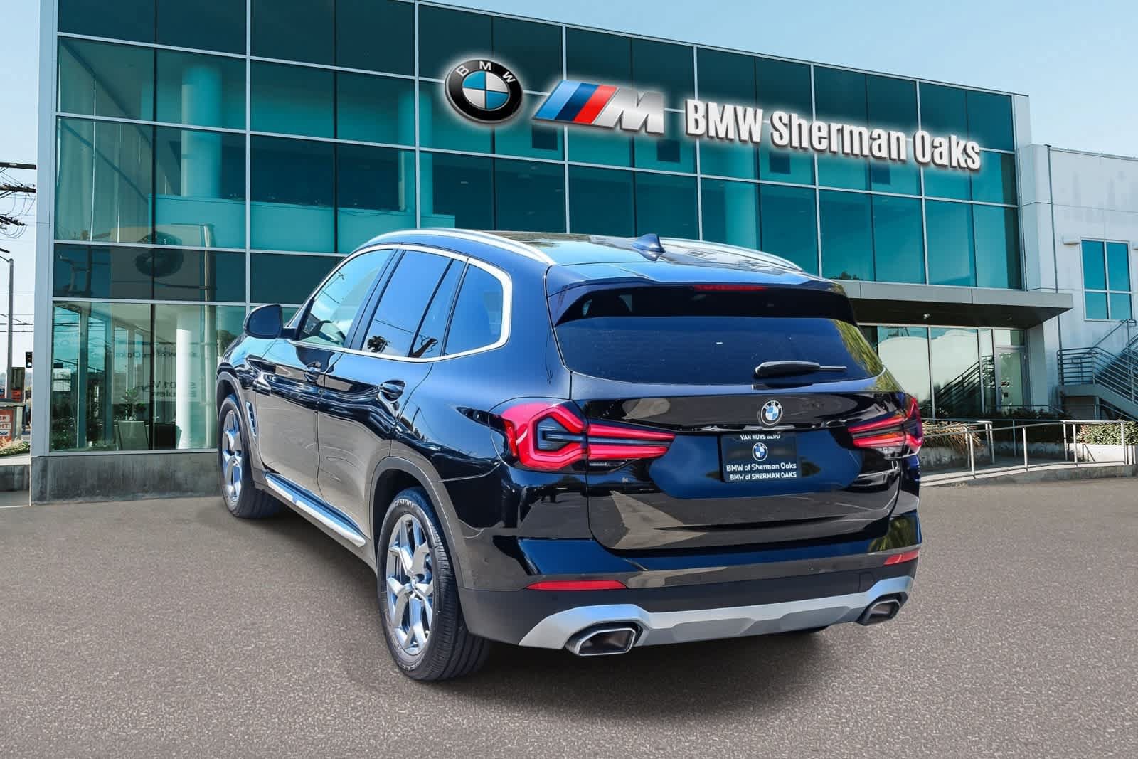 Certified 2023 BMW X3 sDrive30i w/ Premium Package RWD image 6