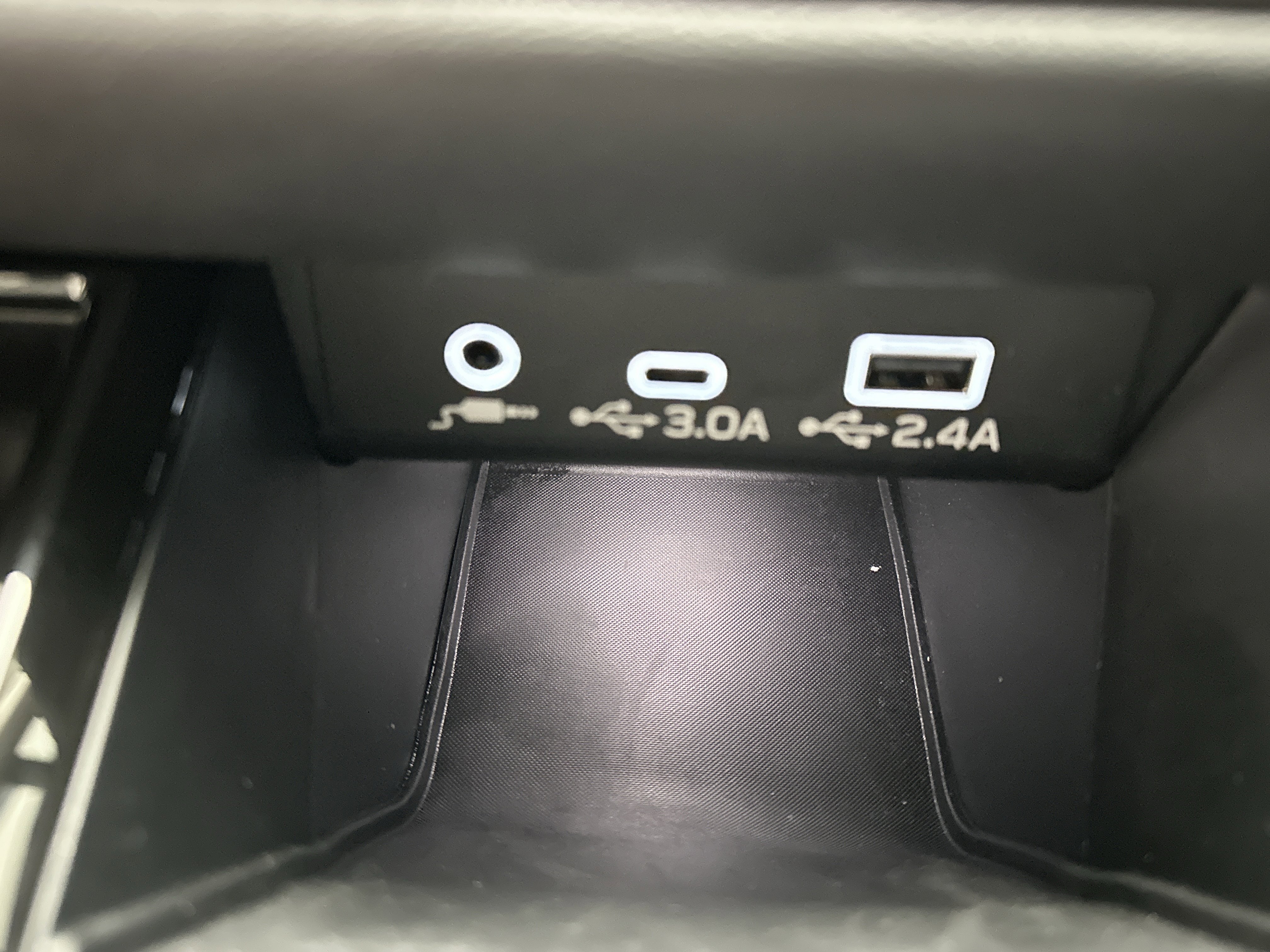 Certified 2025 Subaru Outback Premium image 34