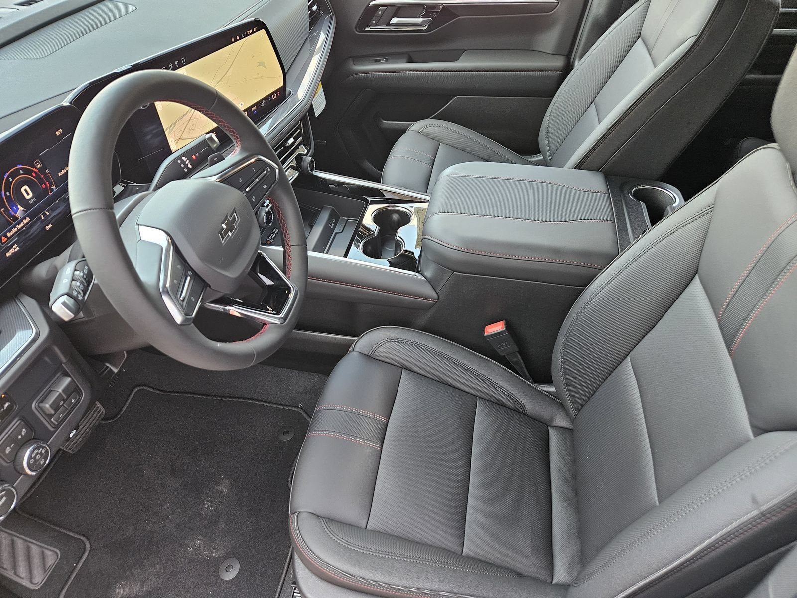New 2026 Chevrolet Suburban RST AWD/4WD image 15