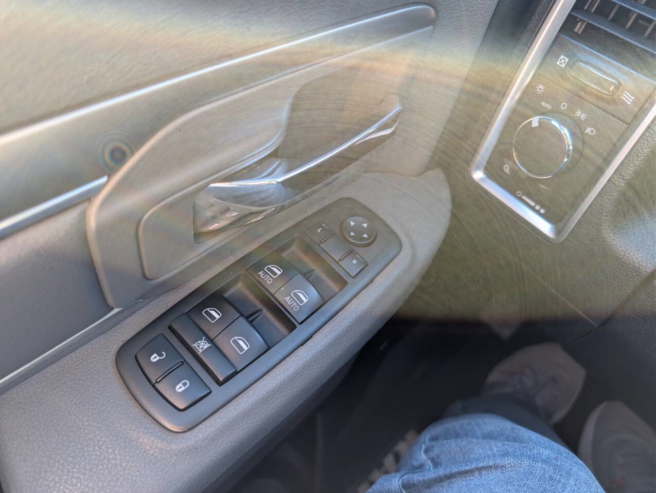 Used 2014 RAM 2500 SLT image 17