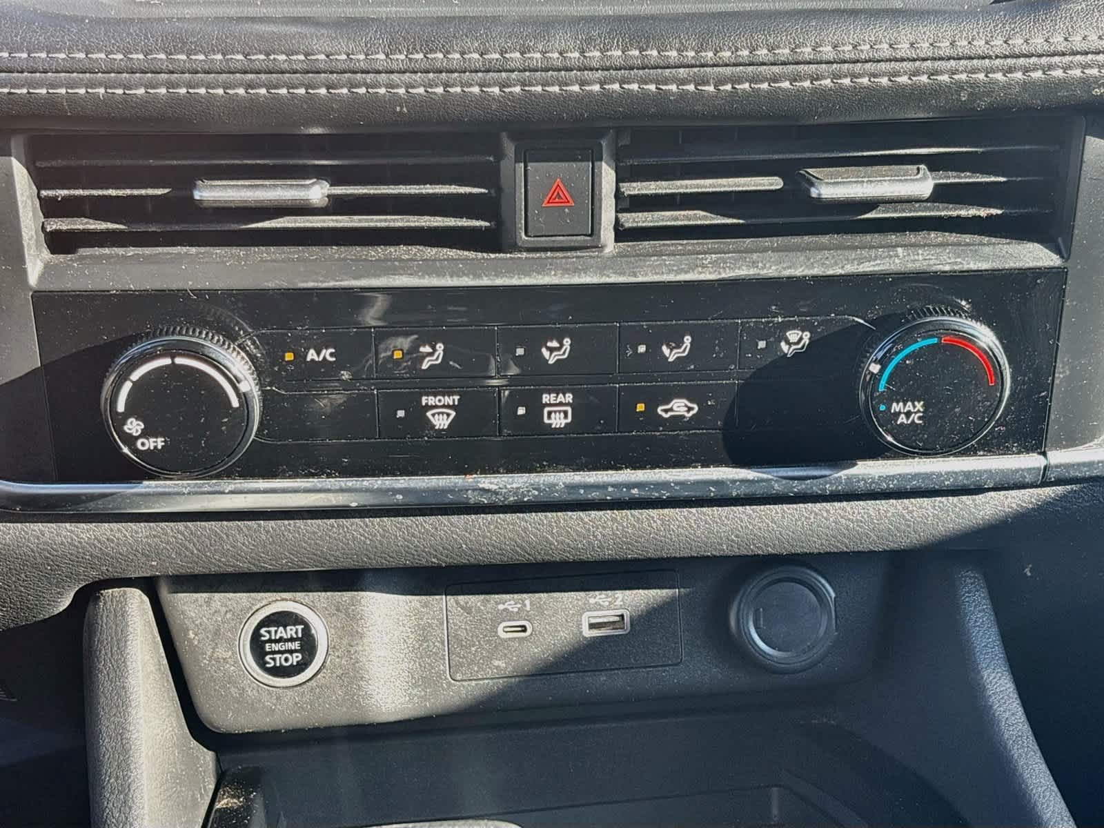Used 2023 Nissan Rogue S AWD/4WD image 20